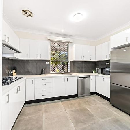 4 Bedroom House 500M To Drummoyne Bay Run Cité de Cité de Sydney Extérieur photo