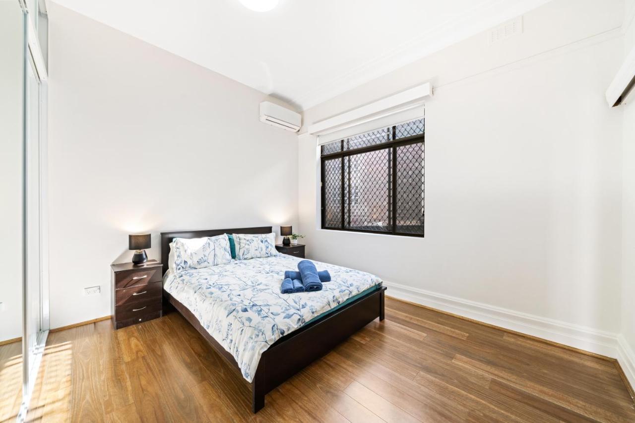 4 Bedroom House 500M To Drummoyne Bay Run Cité de Cité de Sydney Extérieur photo